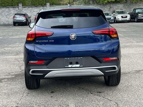 Used 2023 Buick Encore GX Preferred w/ Cold Weather Comfort Package FWD image 4