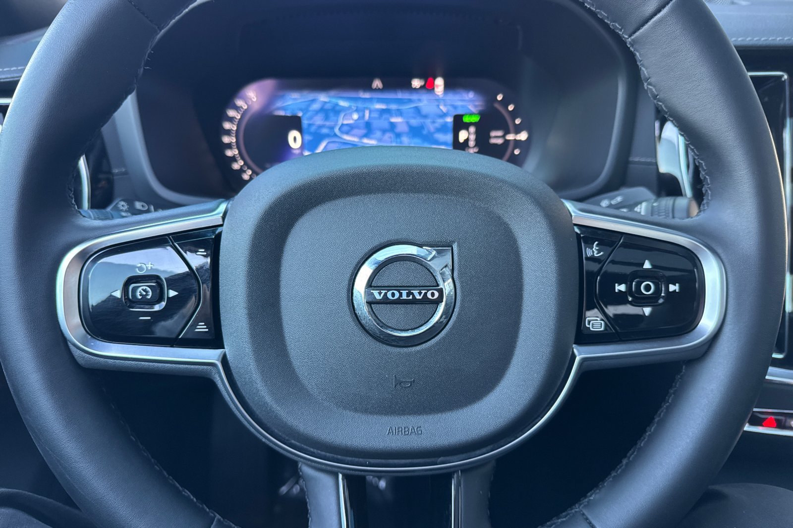 Used 2025 Volvo S60 T8 Ultra w/ Climate Package AWD/4WD image 26