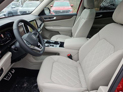 New 2025 Volkswagen Atlas SEL Premium R-Line image 24