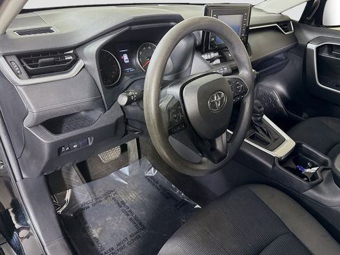 Used 2020 Toyota RAV4 LE image 22