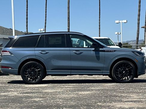 New 2026 Lincoln Aviator Reserve AWD/4WD image 2