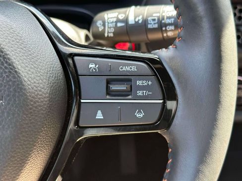 Used 2024 Honda HR-V Sport image 18