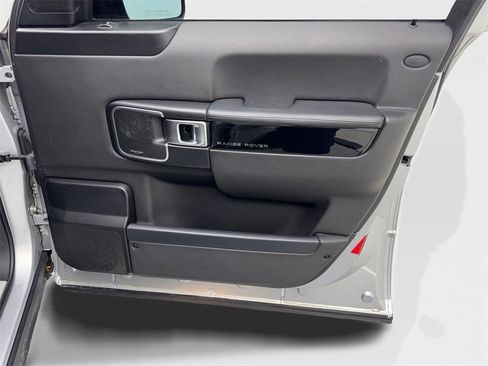 Used 2012 Land Rover Range Rover HSE image 42