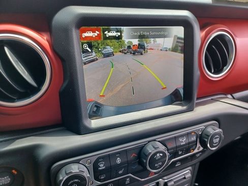 Used 2023 Jeep Gladiator Rubicon w/ LED Lighting Group image 24