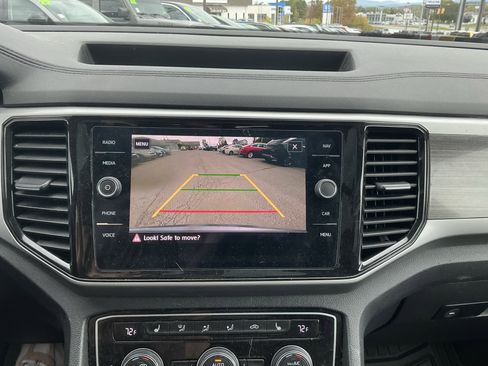 Used 2021 Volkswagen Atlas SEL image 23