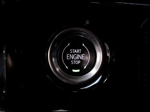 Used 2023 Chevrolet Silverado 1500 RST AWD/4WD image 33