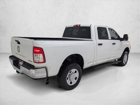 Used 2024 RAM 2500 Tradesman w/ Chrome Appearance Group AWD/4WD image 5