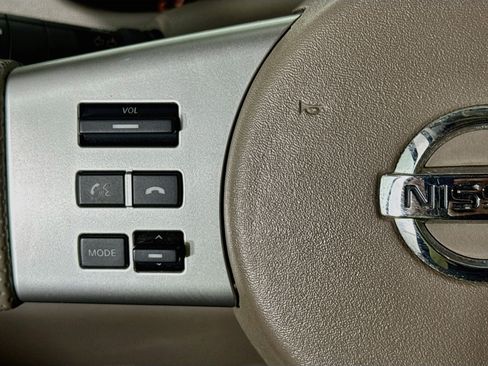 Used 2018 Nissan Frontier SV RWD image 11