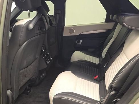 Used 2023 Land Rover Discovery S R-Dynamic AWD/4WD image 5