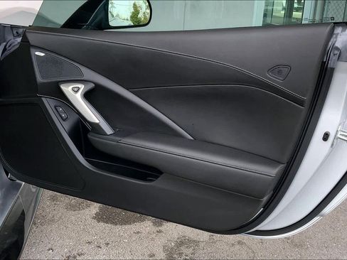 Used 2016 Chevrolet Corvette Z06 w/ 3LZ Preferred Equipment Group RWD image 21