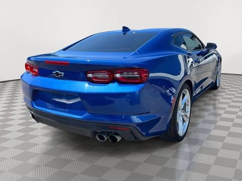 Used 2023 Chevrolet Camaro LT RWD image 5