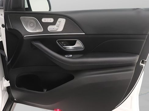 Certified 2022 Mercedes-Benz GLS 450 4MATIC image 21