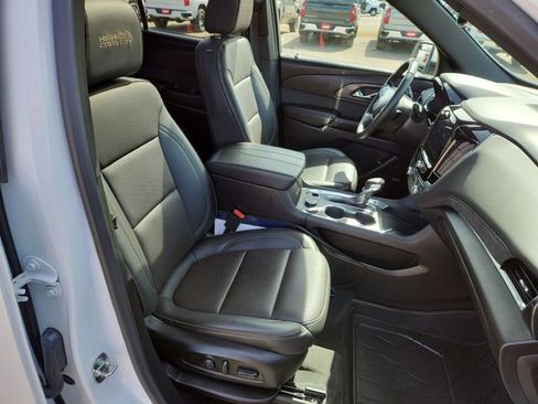 Certified 2023 Chevrolet Traverse High Country image 29