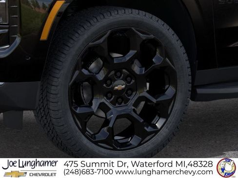 New 2026 Chevrolet Suburban RST AWD/4WD image 9