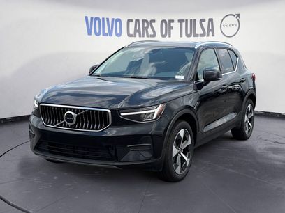 New 2025 Volvo XC40 B5 Core w/ Protection Package Premier