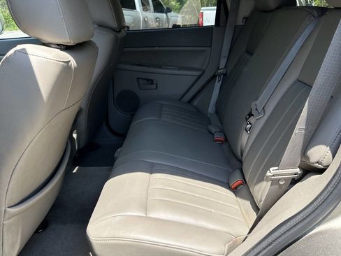 Used 2006 Jeep Grand Cherokee Laredo AWD/4WD image 18