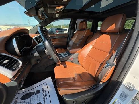 Used 2018 Jeep Grand Cherokee Summit AWD/4WD image 28