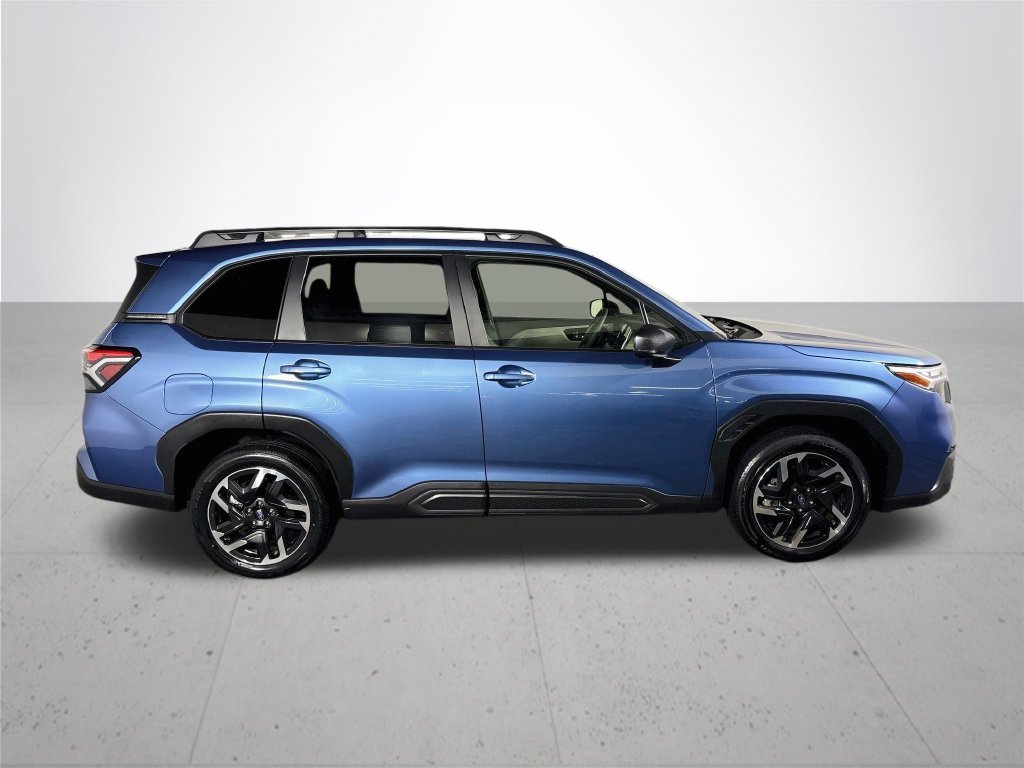 Used 2025 Subaru Forester Limited AWD/4WD image 5