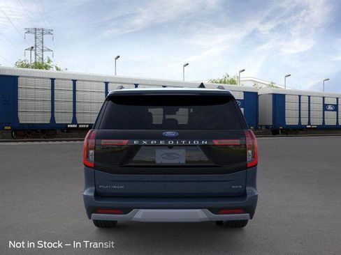 New 2026 Ford Expedition Max Platinum image 5