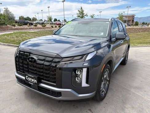 Used 2024 Hyundai Palisade Limited AWD/4WD image 3