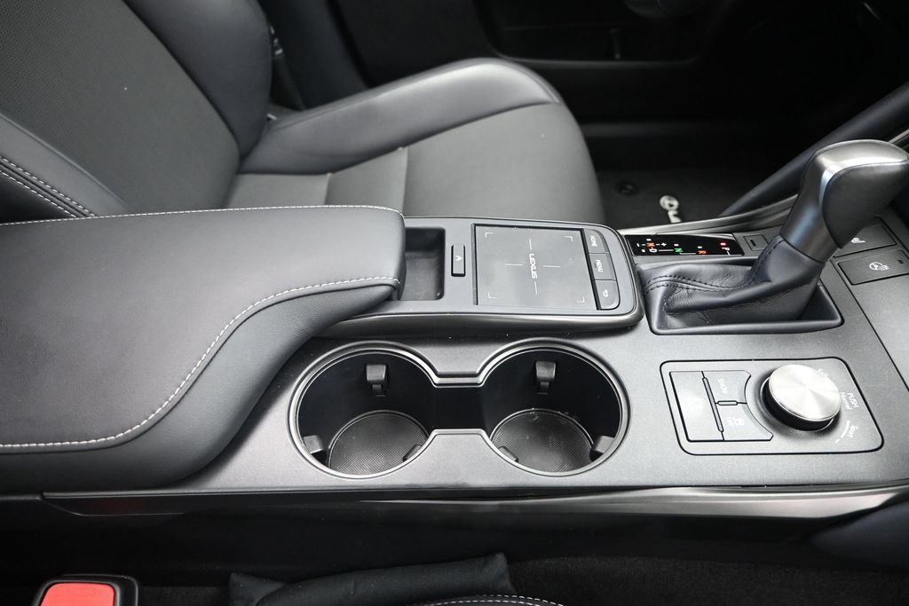 Certified 2025 Lexus IS 350 F Sport RWD image 27
