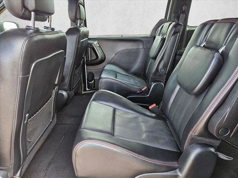 Used 2020 Dodge Grand Caravan GT FWD image 23