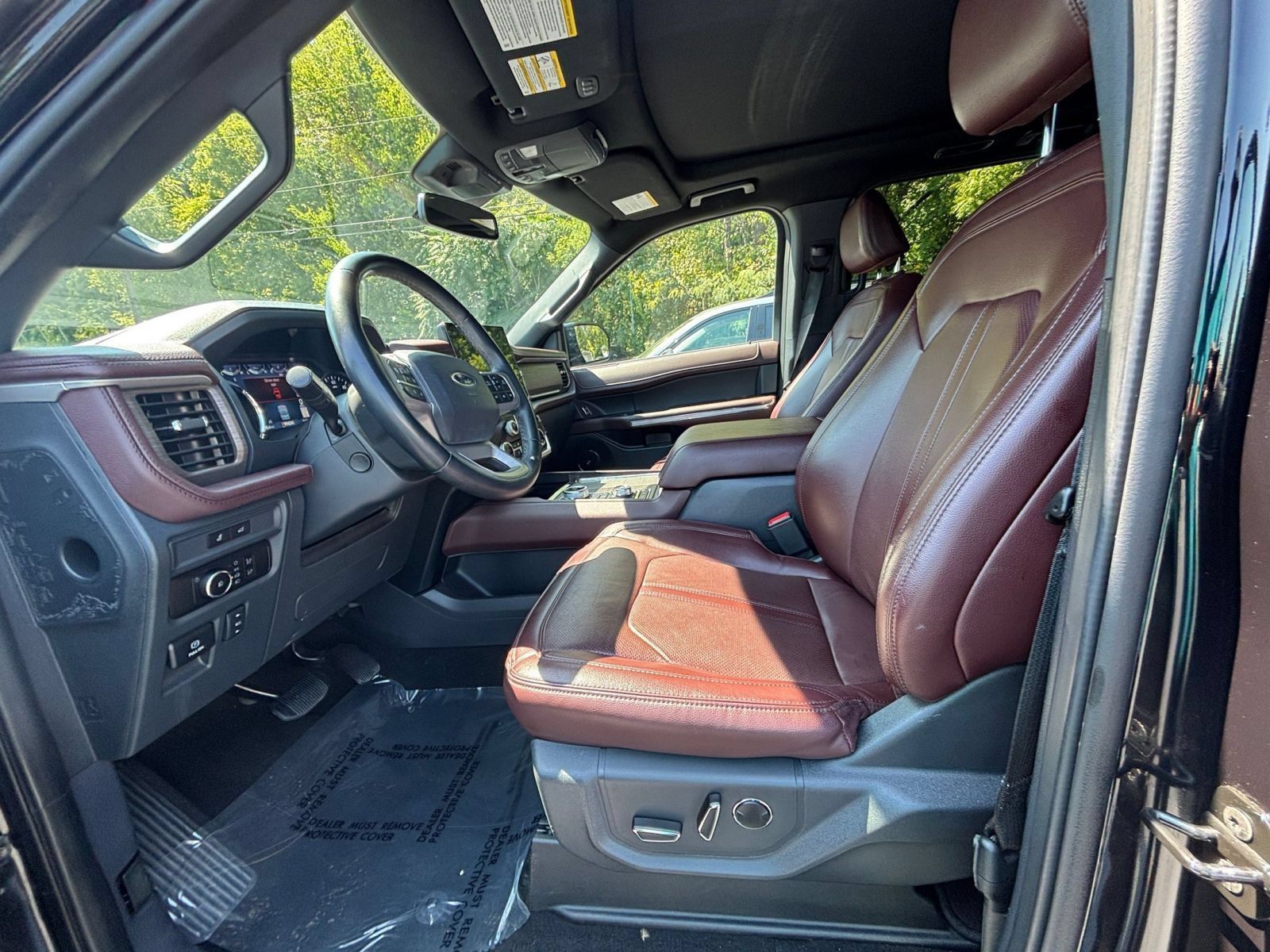 Used 2024 Ford Expedition Max Limited AWD/4WD image 25