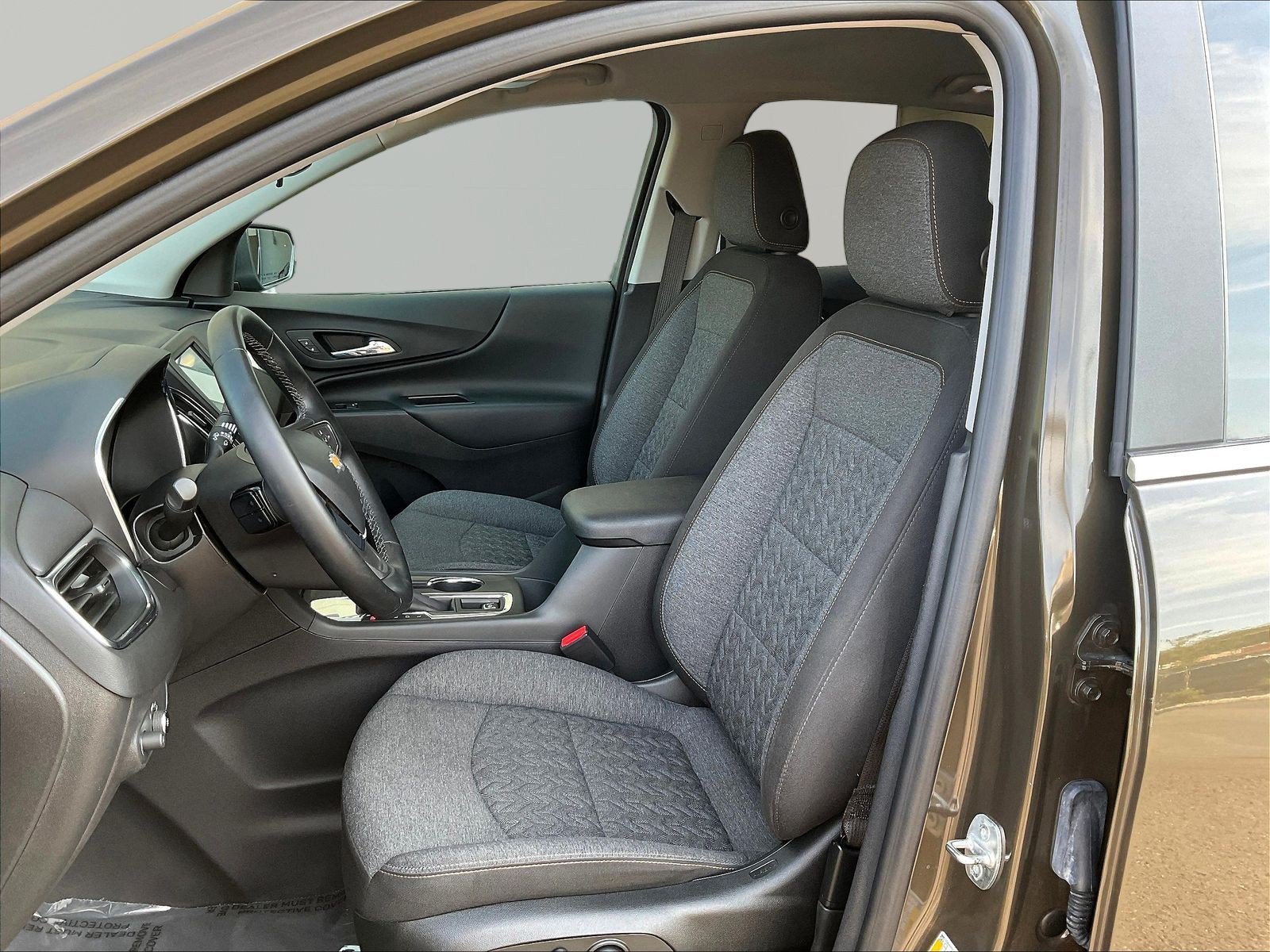 Used 2024 Chevrolet Equinox LT FWD image 21
