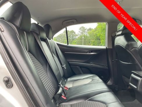Used 2022 Toyota Camry SE image 13