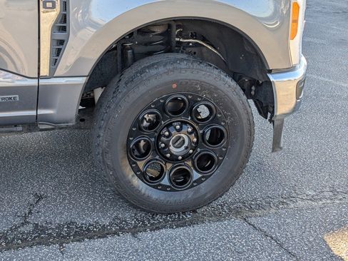 Used 2023 Ford F350 XLT w/ 360-Degree Camera Package image 7