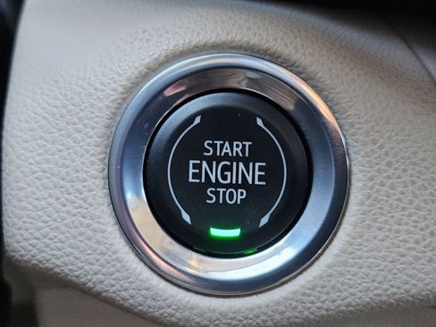 Used 2021 Buick Envision Avenir w/ Technology Package II image 12