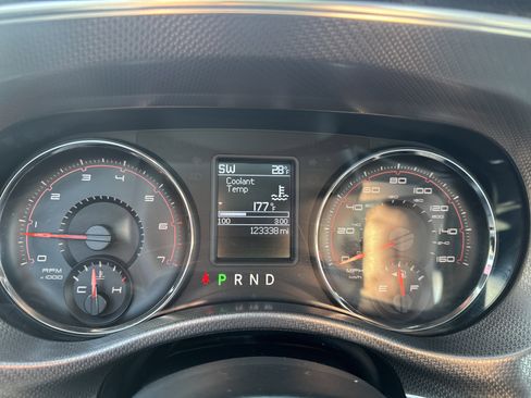 Used 2011 Dodge Charger R/T image 22