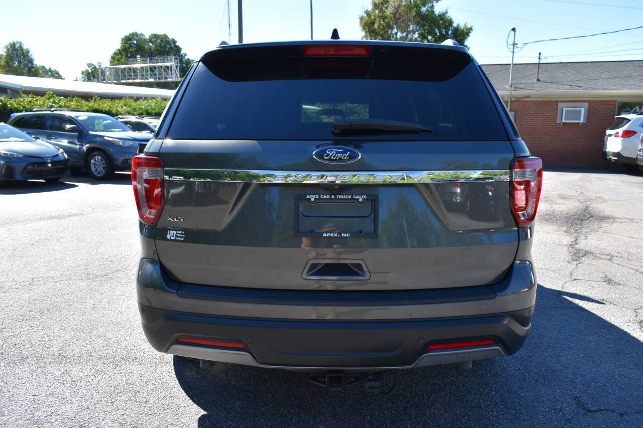 Used 2019 Ford Explorer XLT FWD image 6