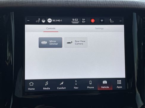 Used 2022 RAM 1500 Limited w/ Body Color Bumper Group image 32