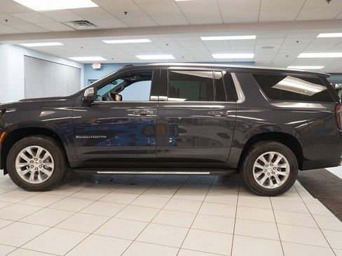 New 2025 Chevrolet Suburban Premier image 2