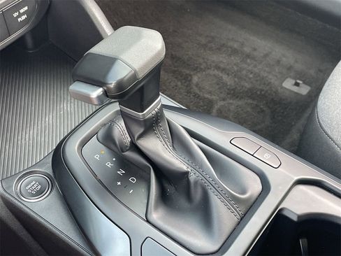 Used 2025 Kia K4 LXS image 28