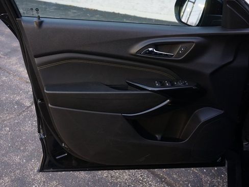 Certified 2024 Chevrolet Trax LT w/ LT Convenience Package image 22