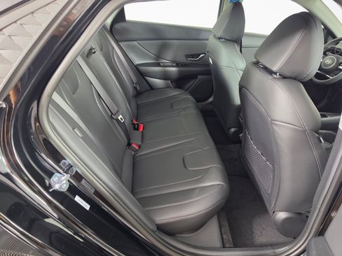 Used 2026 Hyundai Elantra Limited FWD image 38