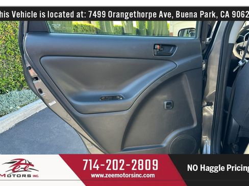 Used 2005 Toyota Matrix XR FWD image 43