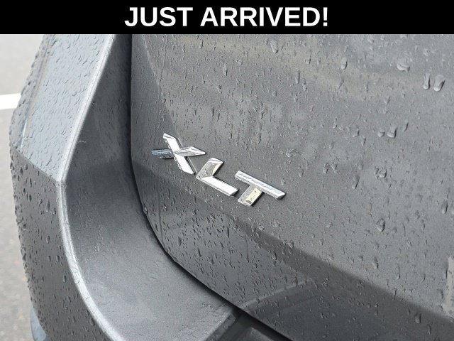 Used 2023 Ford Explorer XLT w/ Equipment Group 202A RWD image 6