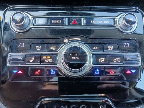 Used 2020 Lincoln Corsair Reserve w/ Equipment Group 202A image 6