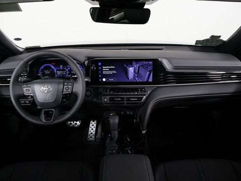 Used 2026 Toyota Camry XSE FWD image 8