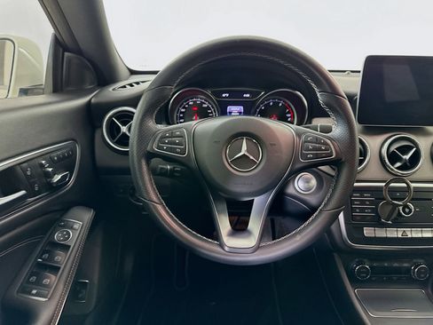 Used 2018 Mercedes-Benz CLA 250 image 22