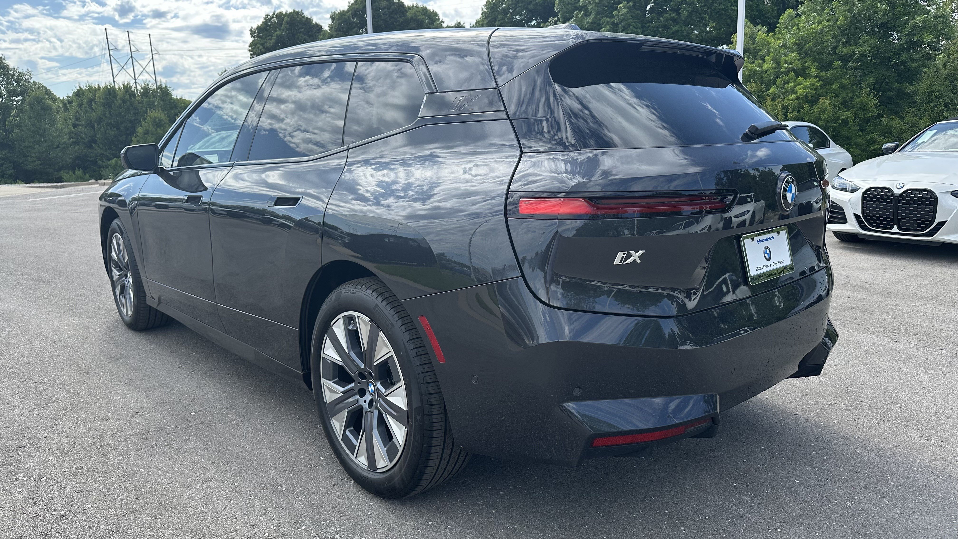 Certified 2026 BMW iX xDrive45 w/ Executive Package AWD/4WD image 8
