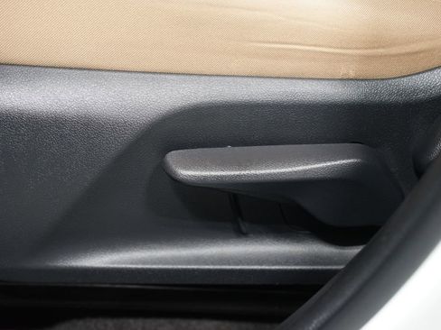 Certified 2025 Toyota RAV4 LE image 31