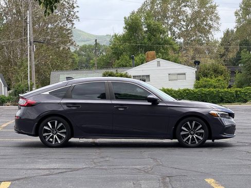 Used 2024 Honda Civic EX-L image 4