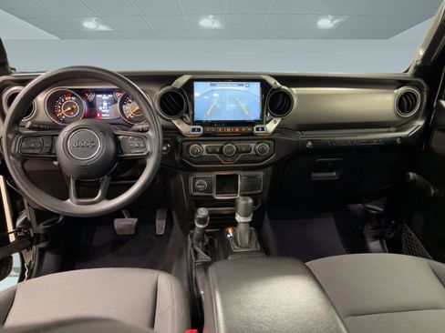 Used 2020 Jeep Wrangler Unlimited Sport image 15