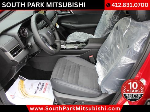 New 2026 Mitsubishi Outlander SE image 12