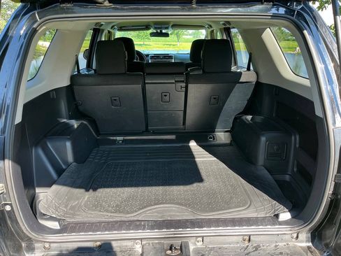 Used 2013 Toyota 4Runner SR5 AWD/4WD image 10