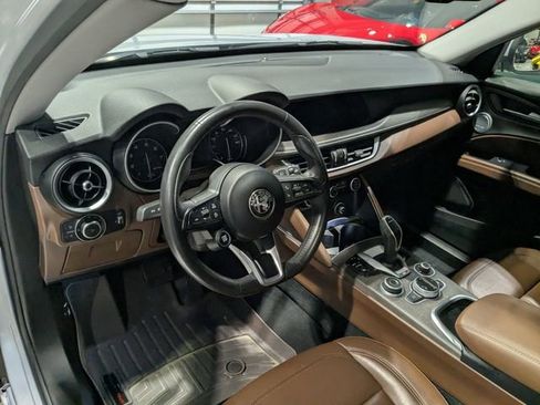 Used 2020 Alfa Romeo Stelvio Ti w/ Active Blind Spot Package AWD/4WD image 29